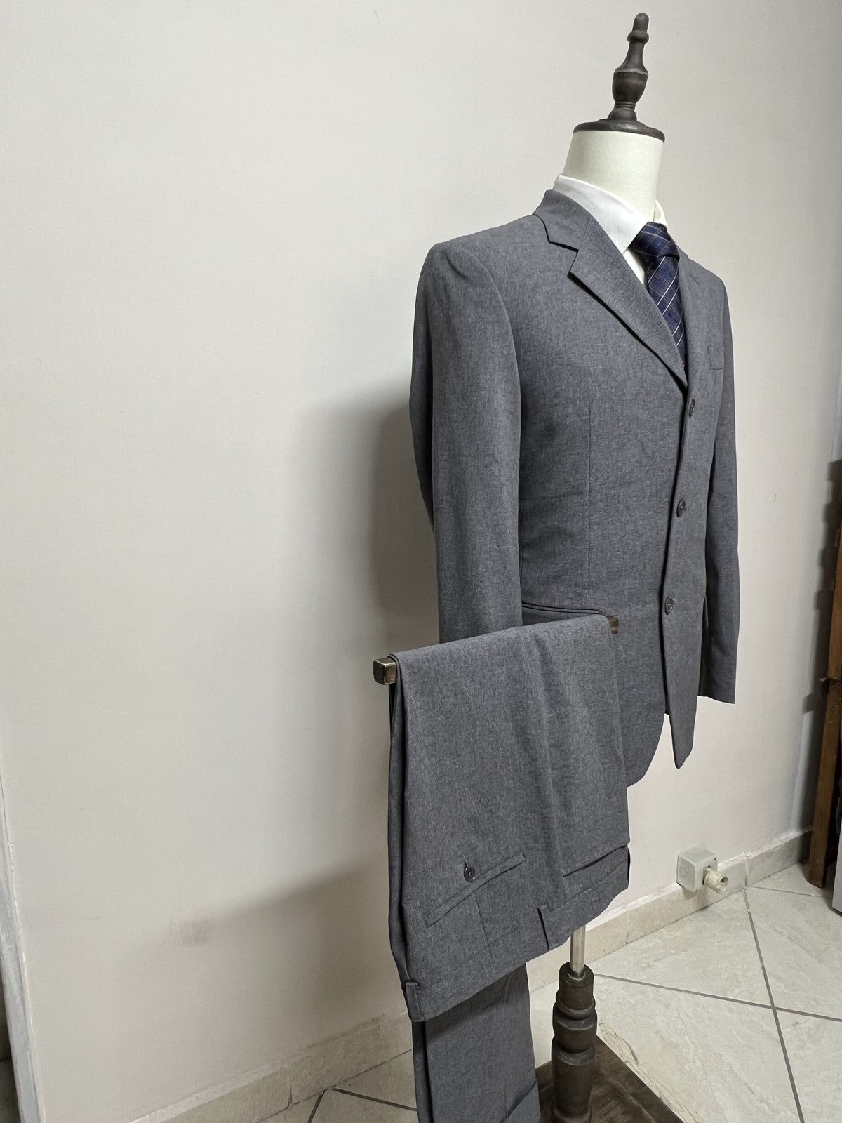 United Colors of Benetton Abito Uomo Grigio – Taglia 46