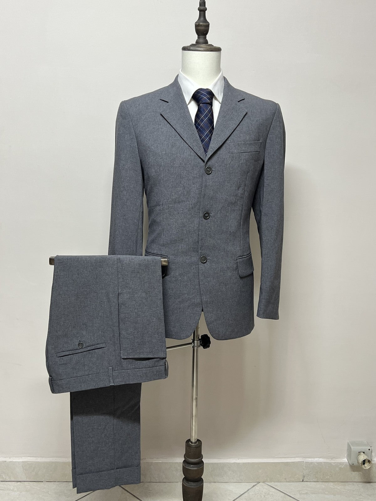 United Colors of Benetton Abito Uomo Grigio – Taglia 46